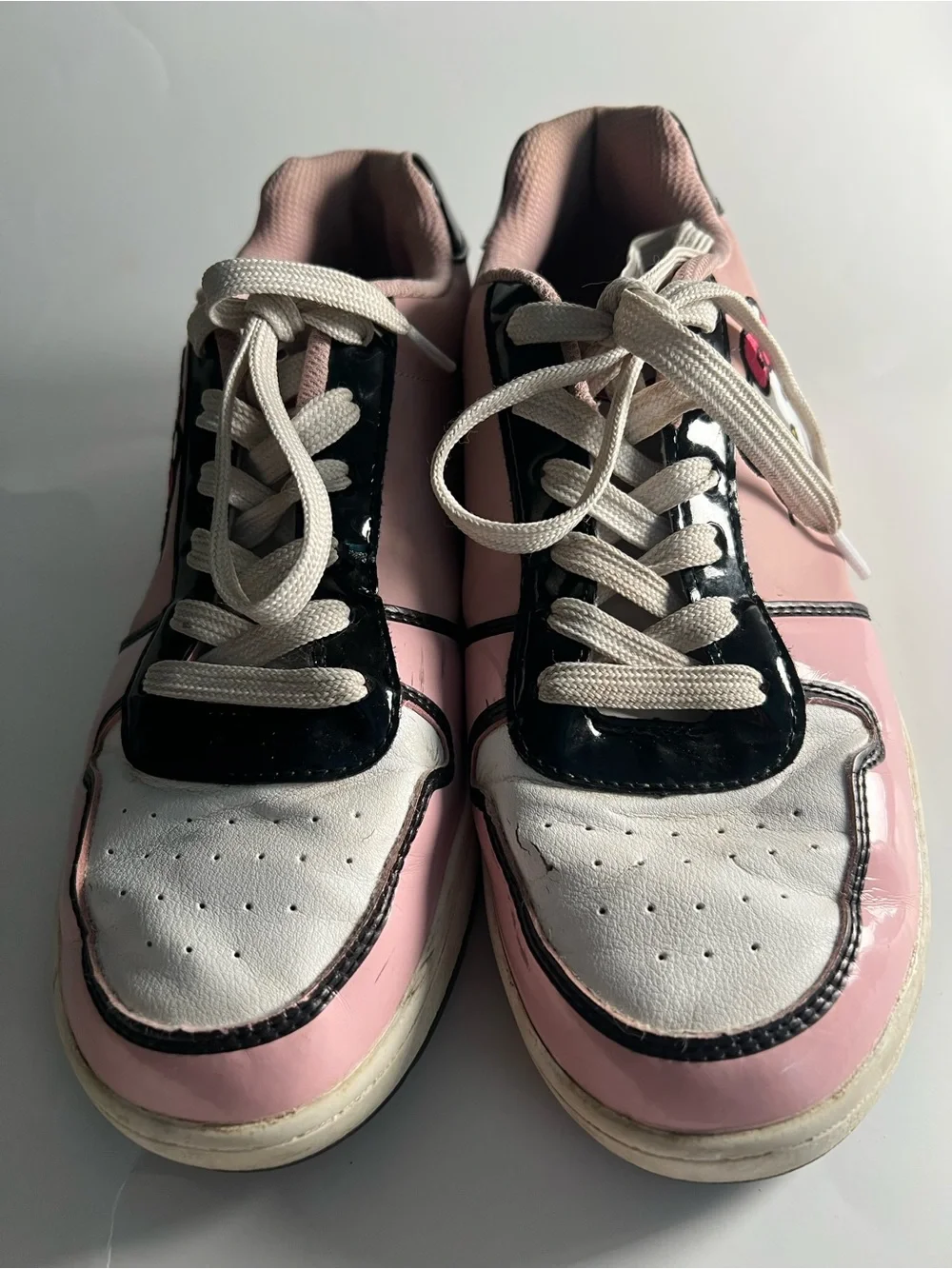 Hello Kitty Pink White and Black Women’s Sneakers with Character Patch SZ 10